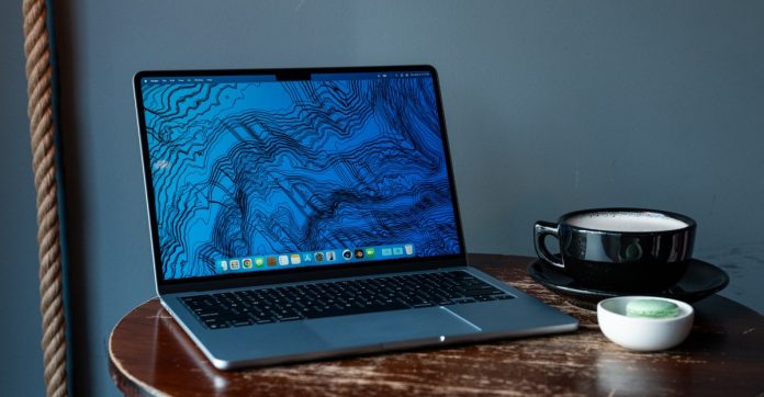 257607_M4_MacBook_Air_ADiBenedetto_0021.jpg