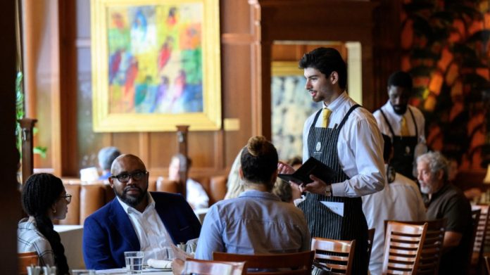 dc_restaurant_worker_wages_07022025_GettyImages-2222568277-1.jpg